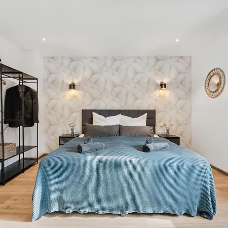 Apartment Grosszuegiges - Blue - In Sw Schweinfurt