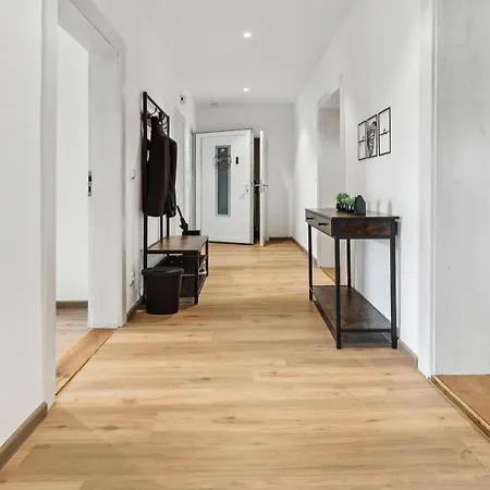 Grosszuegiges - Blue - In Sw Apartment Schweinfurt