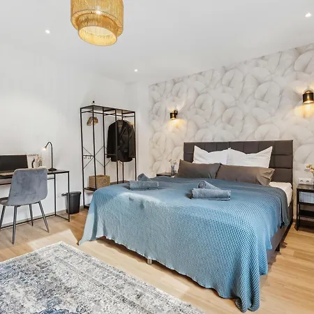 Grosszuegiges - Blue - In Sw Apartment Schweinfurt