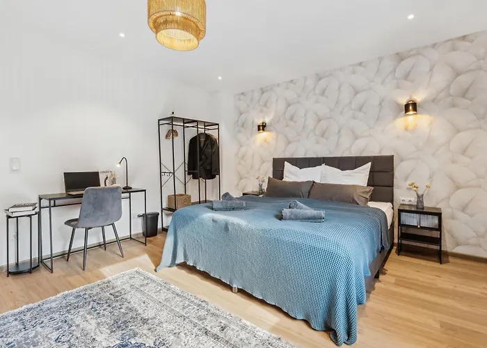 Grosszuegiges - Blue - In Sw Appartement Schweinfurt